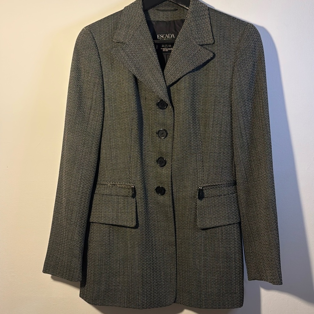 ESCADA ELEMENTS WOMENS BLAZER SIZE 38 IN EUC